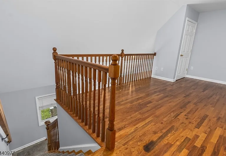 4 Gordon Ln — Photo 16