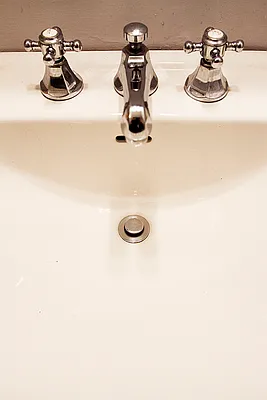 Rented by Crosstown Apartments NYC | media 25