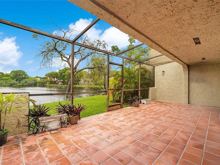 3719 Estepona Ave #18A1 — Photo 24
