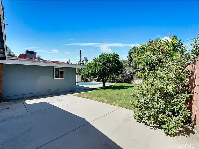 1027 N Greer Ave — Photo 26