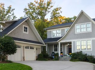 5131 Yorktown Blvd, Arlington, VA 22207