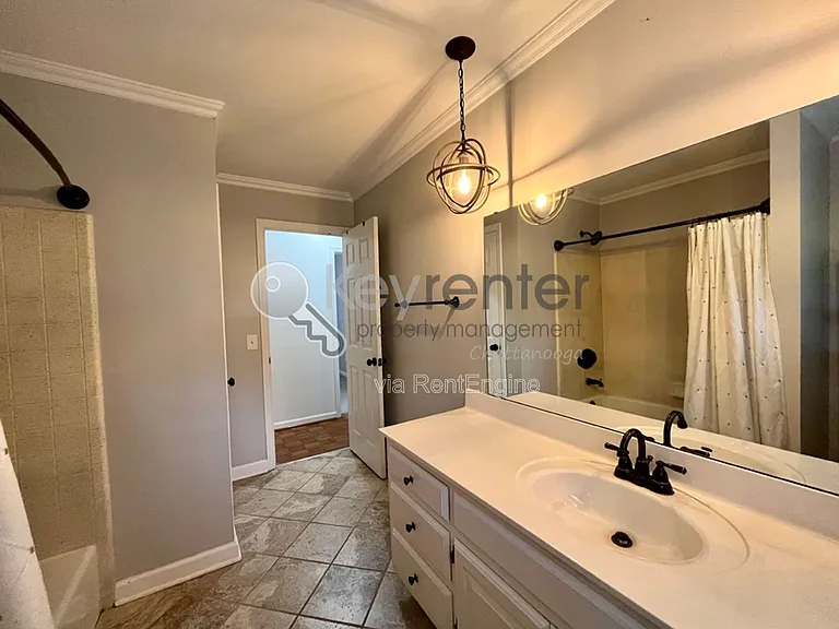 4704 Privateer Rd — Photo 13