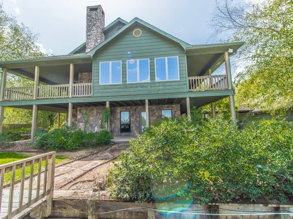 161 Wilson Ln, Pt Barre, LA 70577