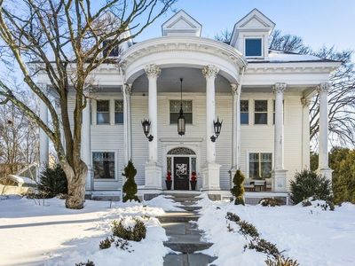 2159 Elm Street, Manchester, NH, 03104