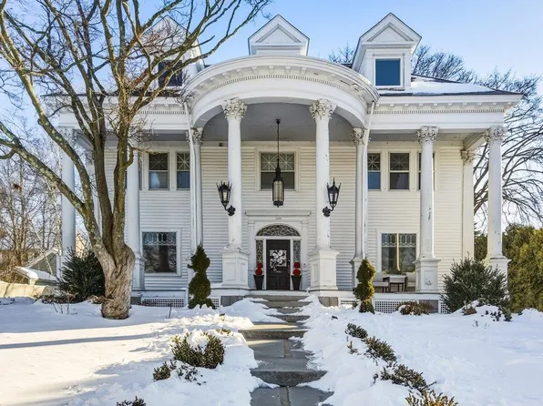 2159 Elm Street, Manchester, NH 03104