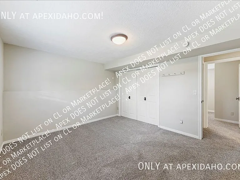 801 N Haines St — Photo 33