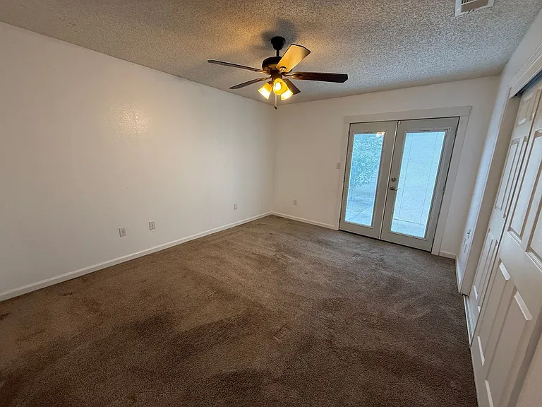 2108 Chaparral Dr — Photo 10