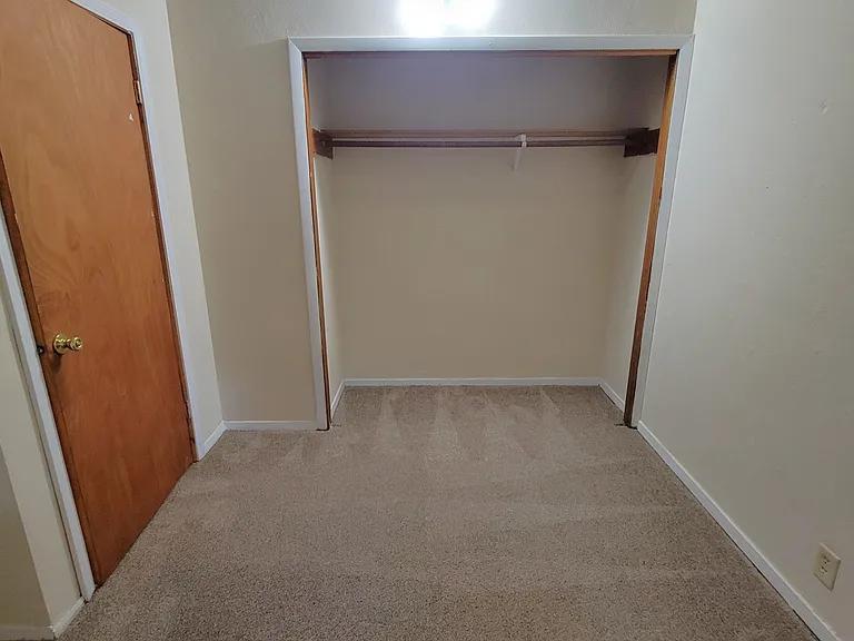 545 Birchcrest Dr #1 — Photo 8