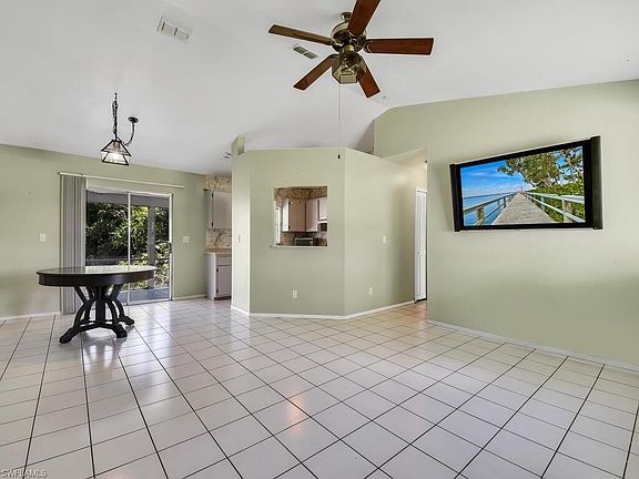2nd image of 1401 NE 6th Pl