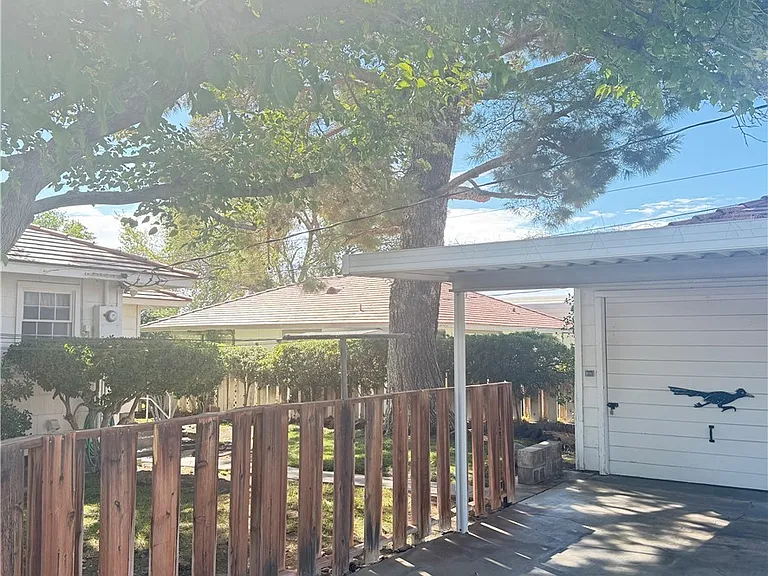 504 Cherry St — Photo 7