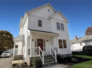 72 Roseville St, Fairfield, CT 06825