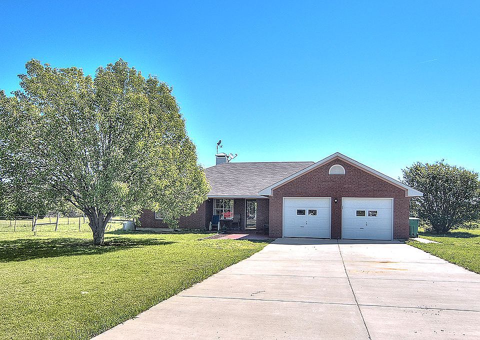 1st image of 431 Venezia Ct