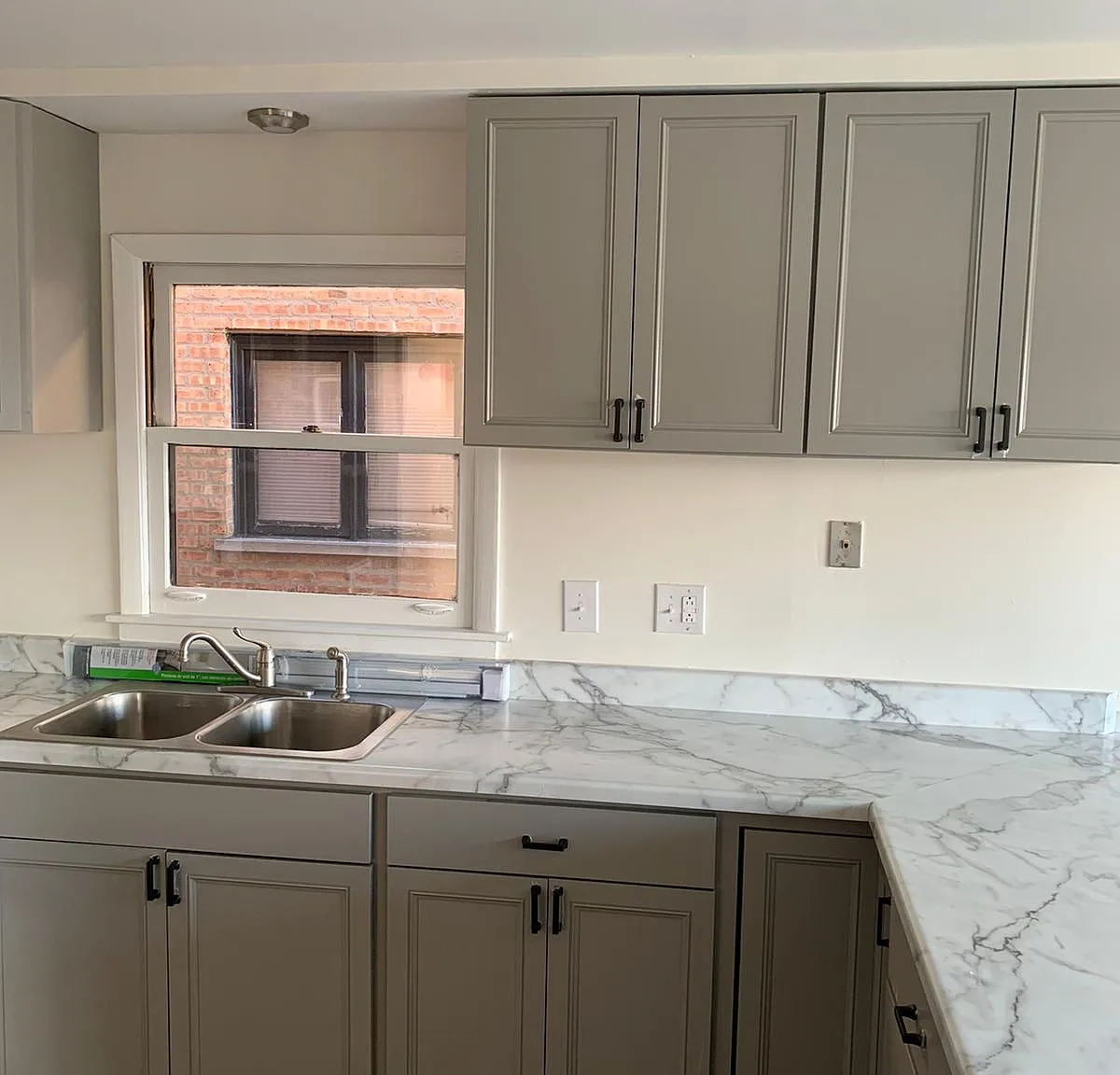 3 bed, $2,000 — Photo 4