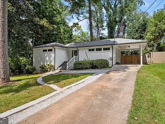 2nd image of 2930 Belvedere Ln