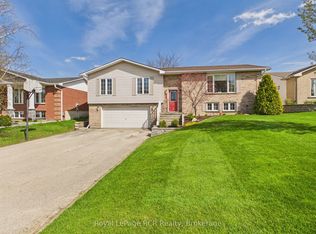 465 Grandview Rd, North Huron, ON N0G2W0