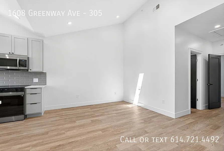 1 bed, 750 sqft, $1,599 — Photo 3