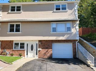 733 Pembroke Way, Ridgefield, NJ 07657