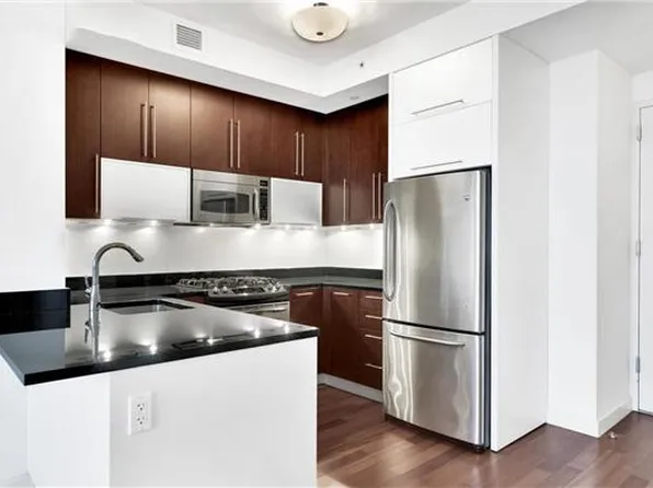 100 Jay Street image 1 of 10