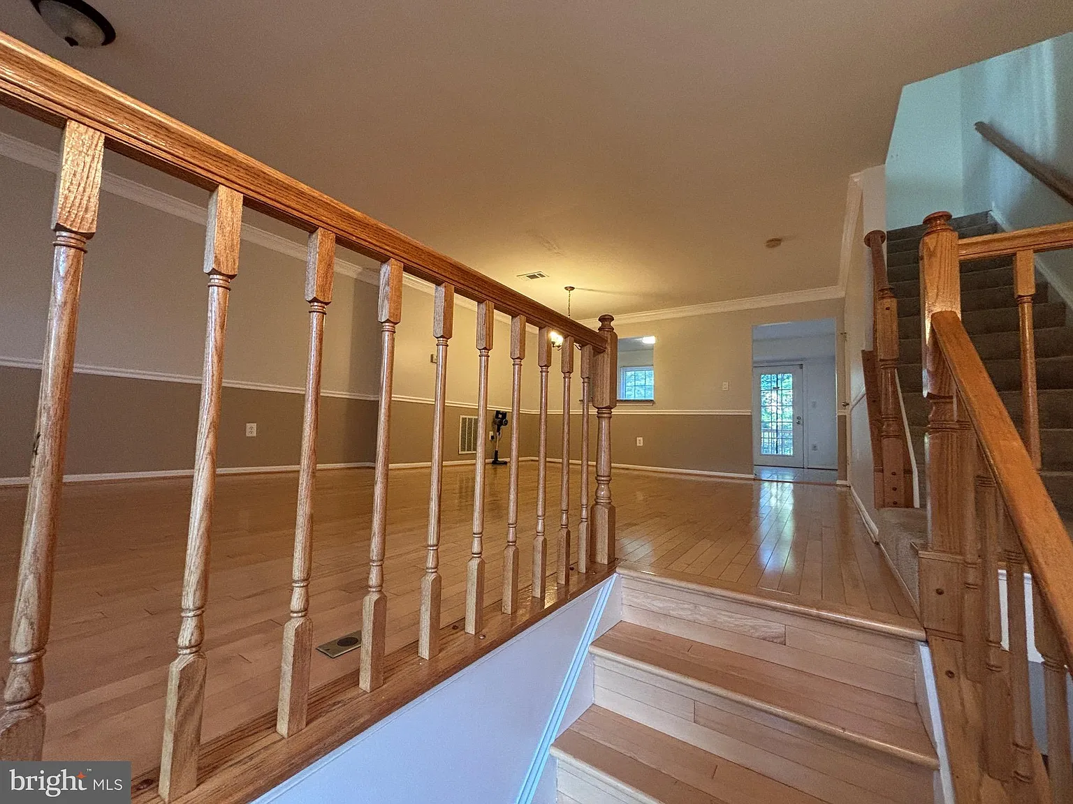 3 bed, 3.5 bath, 1423 sqft, $3,100 — Photo 3