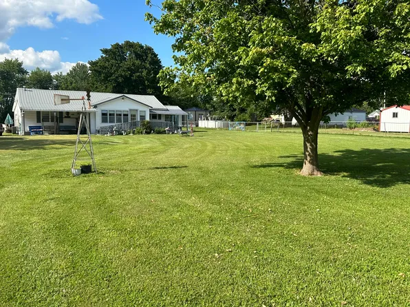 719 W Thoroughfare Street, Seymour, MO 65746