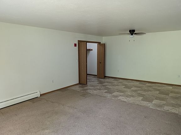 4th image of 1053-63 Stillmeadow Ln #1053-5306