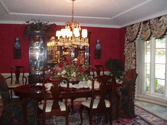 2nd image of 7029 Mossvine Dr