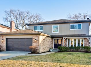 3813 Cindy Ln, Glenview, IL 60025