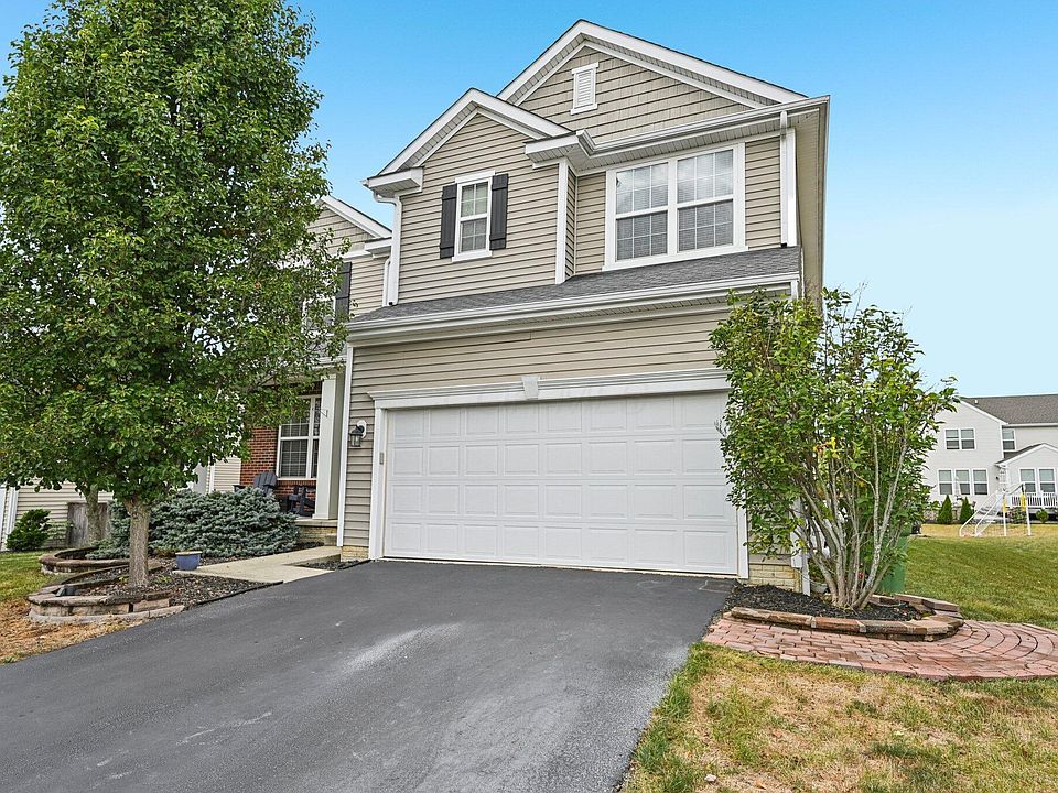 1st image of 788 Gallop Ln