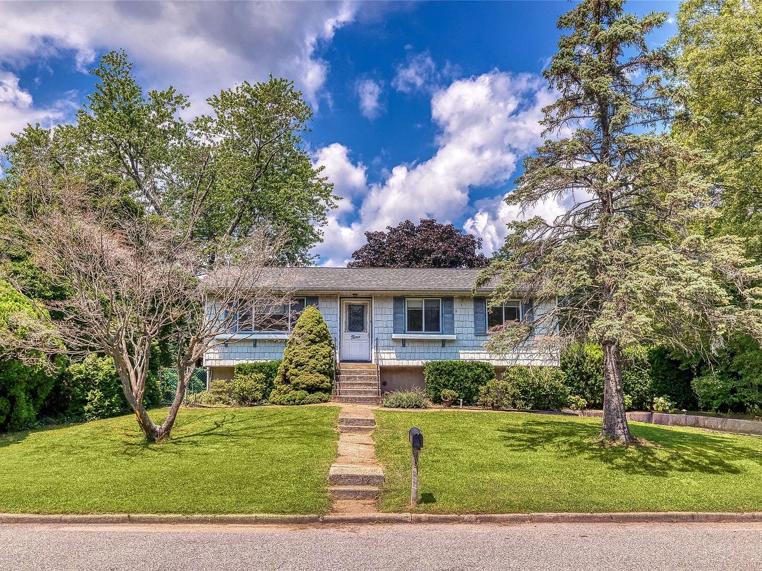 9 Hart Street, Port Jefferson Station, NY 11776 Zillow