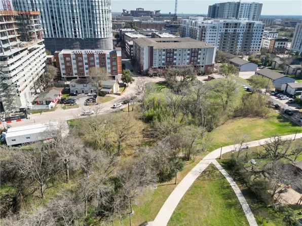 307 307/309 Cherry St N, College Station, TX 77840