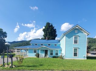 216 Main St, Roan Mountain, TN 37687