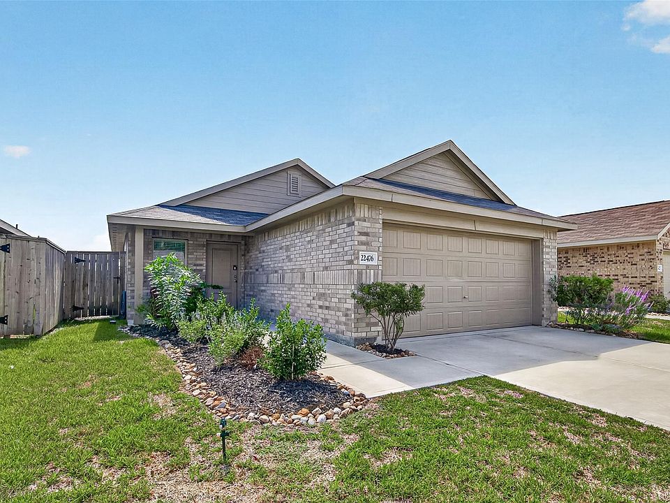 1st image of 22476 Douglas Ct