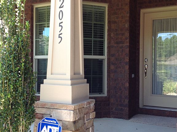 3rd image of 2055 Fountainview Dr