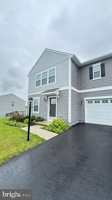 1st image of 65 Chesterfield Rd