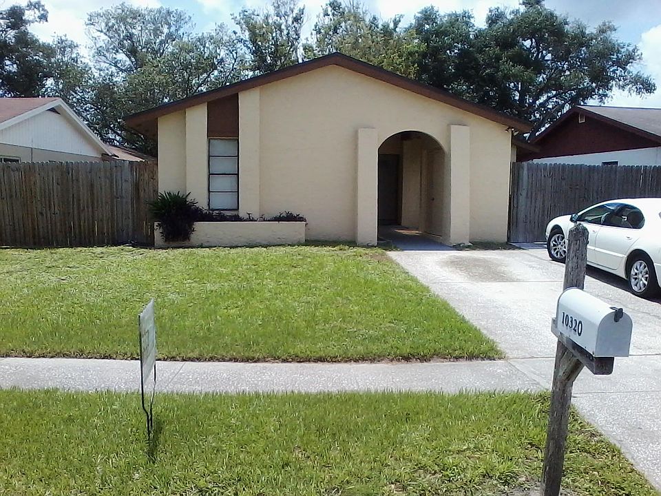 1st image of 10320 Parkcrest Dr