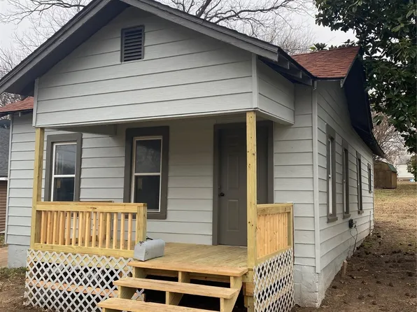 308 S Maple St, Bristow, OK 74010