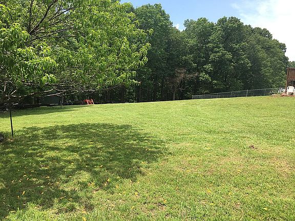 3rd image of 14866 Quail Dr