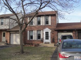 1379 Georgetown Dr, Carol Stream, IL 60188