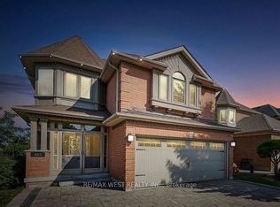 463 Hewitt Cir, Newmarket, ON L3X2M1