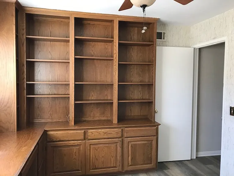 157 N Linden Dr — Photo 19