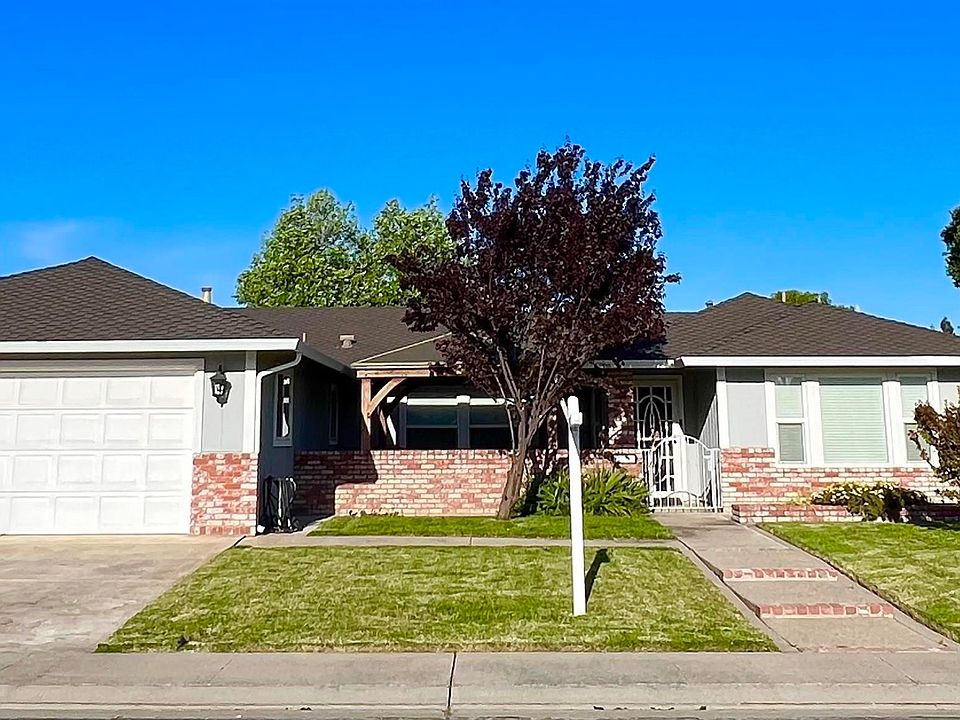 1st image of 726 Bradley Pl