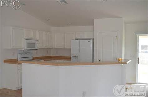 3rd image of 2507 27th St W Unit 10