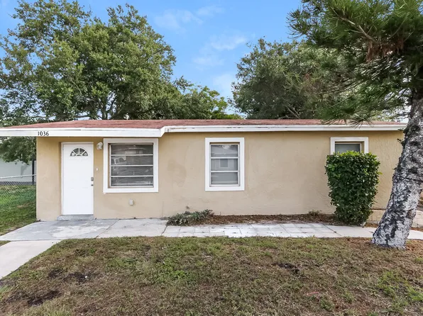 1036 W 32nd St, Riviera Beach, FL 33404