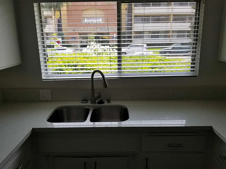 Addison St — Photo 16