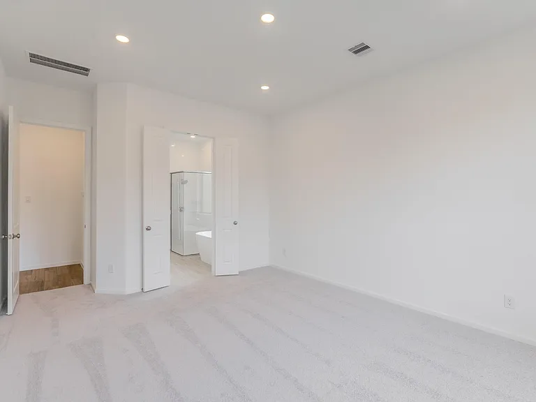 21803 Echo Bay Ct — Photo 14