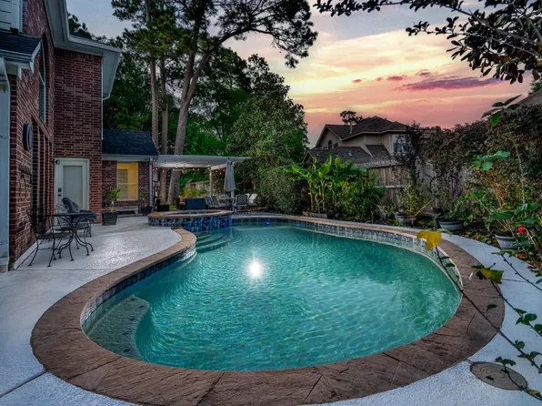 15618 Stable Brook Cir, Cypress, TX 77429