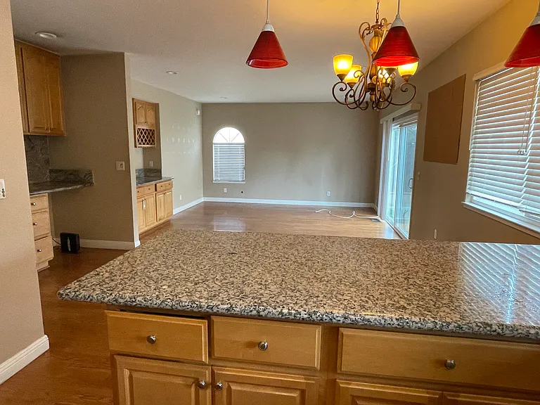 7707 Seeber Ct — Photo 6