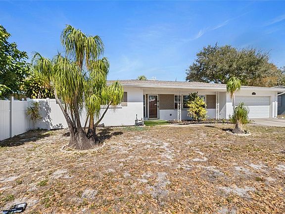 2nd image of 820 3rd Ave SW