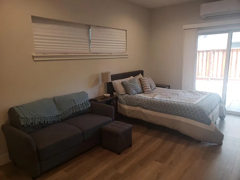 1905 H St #101 — Photo 8