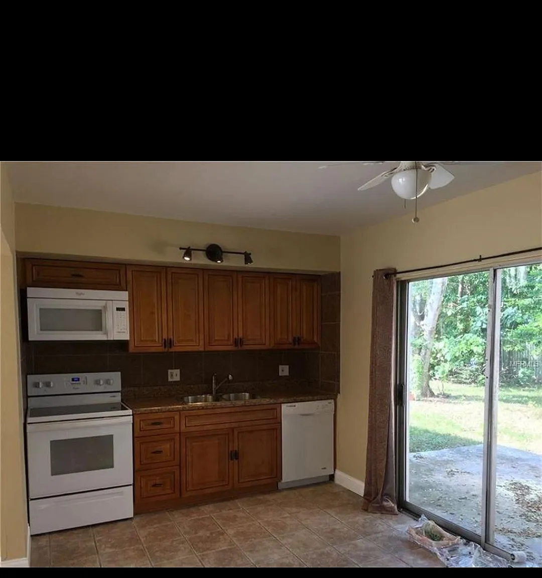 5335a Palmetto Road — Photo 3